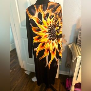 Long dress w/long sleeves